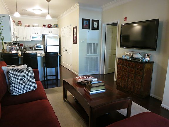2nd image of 303 Helen Keller Blvd APT A108