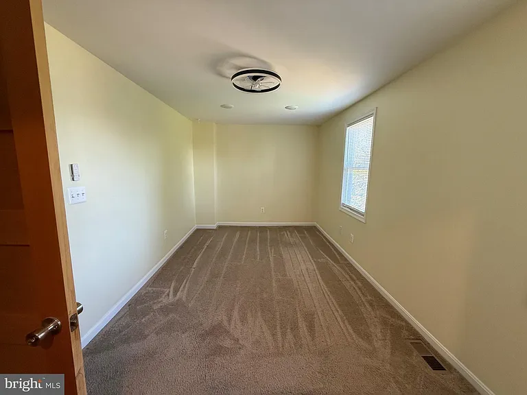 4007 Bateman Ave — Photo 12