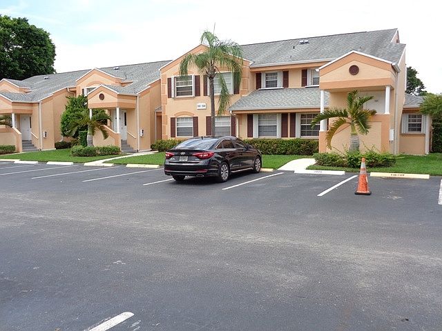 1st image of 2651 SE 19th Ct #107-D