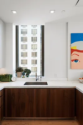 Sold by Triplemint | media 7