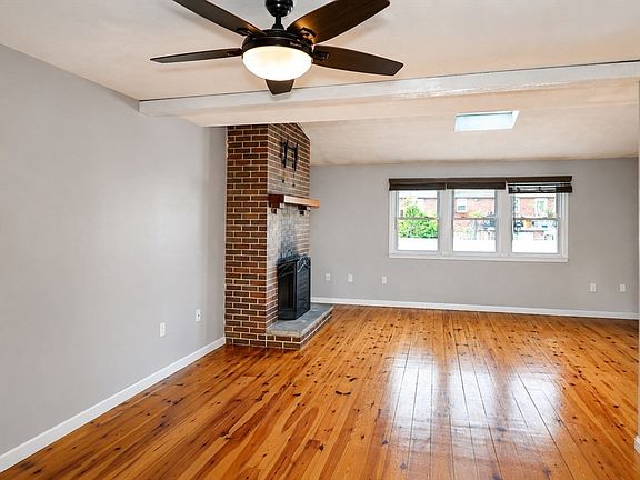 5th image of 41 Burnett Rd #41