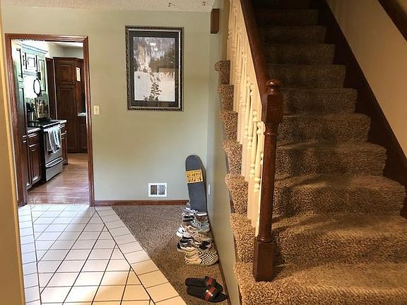 3rd image of 1225 NW Roanoke Dr