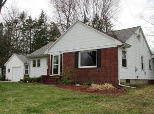 840 Denecourt Ave, Jackson, MI