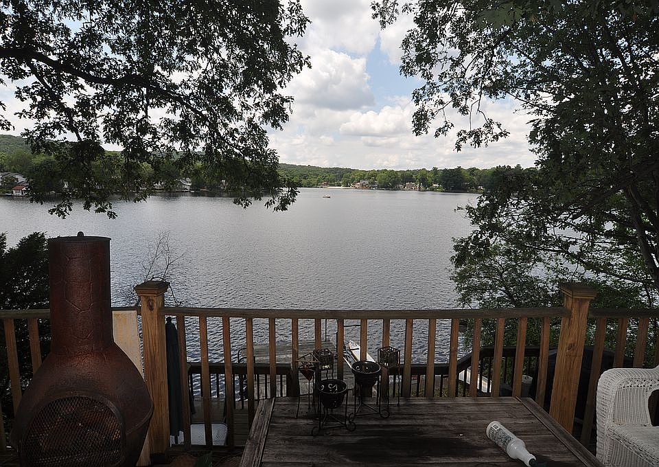 Upstairs unit deck and view