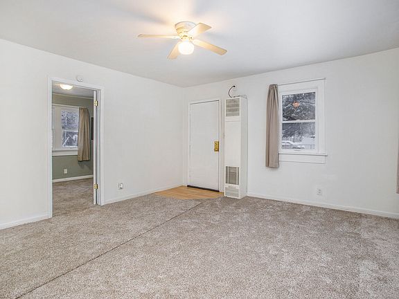 5th image of 555 Wellington Ave