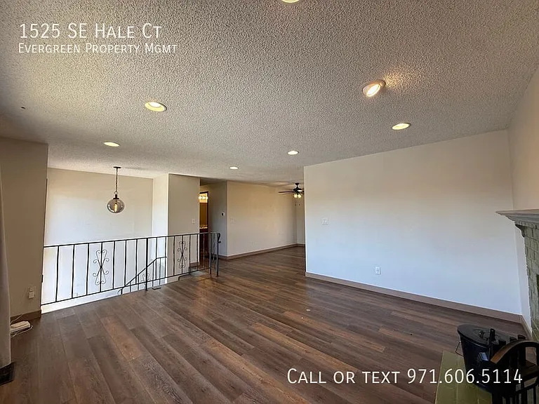 1525 SE Hale Ct — Photo 18