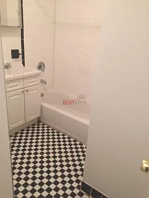 Rented by Best Apartments North Inc | media 33