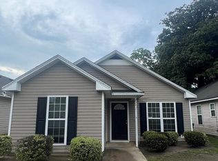 228 Blue Pool Dr, Valdosta, GA 31602