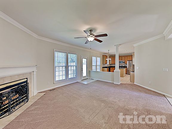 2nd image of 1267 Buckingham Cir