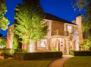 9326 Ridge Blvd, Wauwatosa, WI 53226