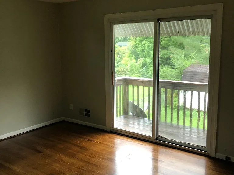 3036 Beacon Dr — Photo 10
