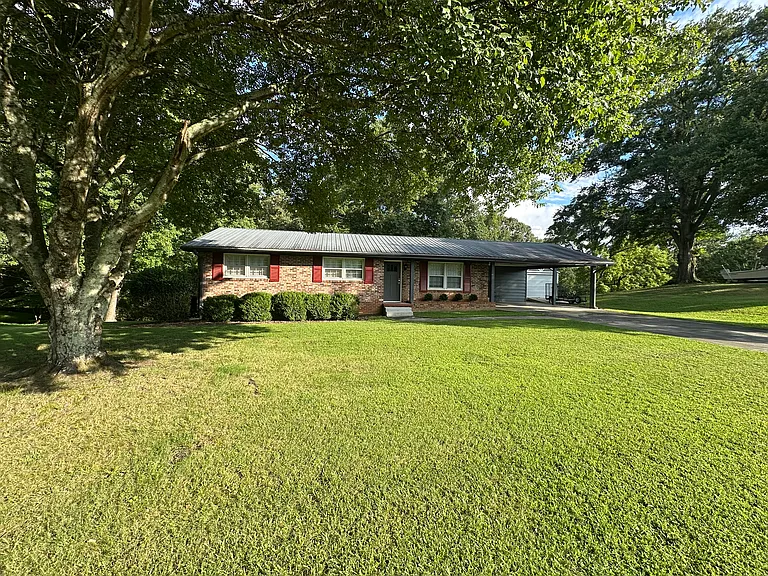 4619 Mountain View Rd — Photo 2