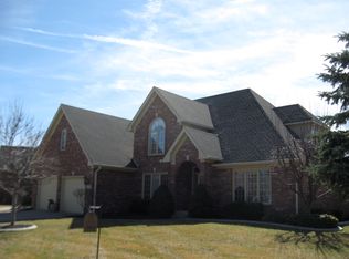 3969 Brockton Manor North Dr, Greenwood, IN 46143