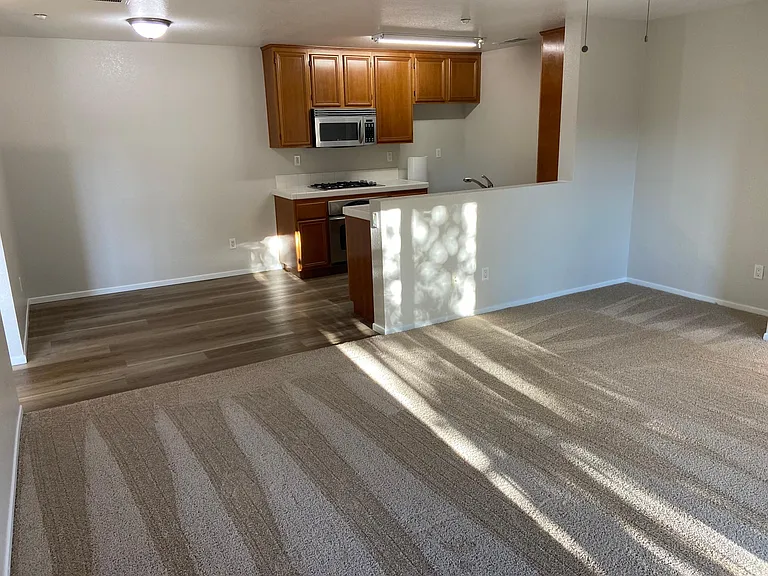 9728 Marilla Dr — Photo 15