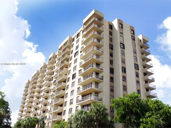 1470 NE 123rd St Penthouse 10, Miami, FL 33161