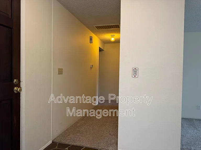 1440 NW Meadowgreen Pl — Photo 24