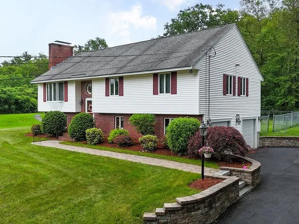 7 Lorri Road, Derry, NH 03038