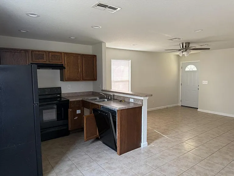 7132 Sunflower St — Photo 12