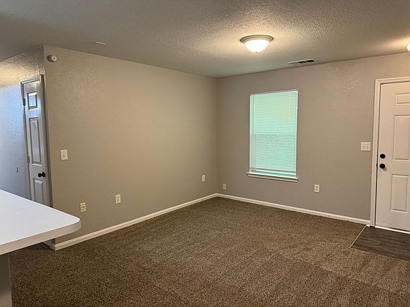 2nd image of 2113-2119 Ringgold Ct #107