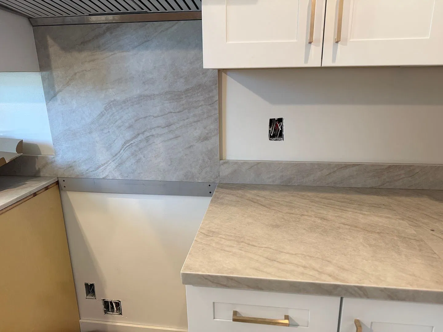 Beautifully Renovated 3-Bedroom, 2-Bathroom Home in San Mateo — Photo 4