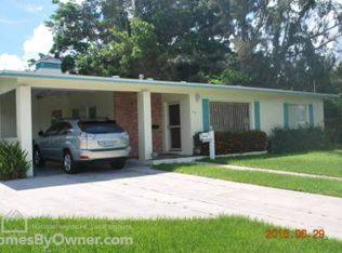 2815 SE Treasure Island Rd, Port Saint Lucie, FL 34952