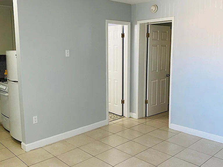 4500 SW 67th Ave #26 — Photo 2