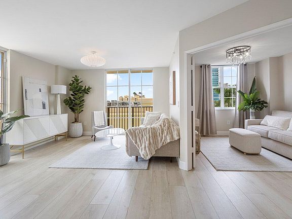 4th image of 651 Okeechobee Boulevard #502