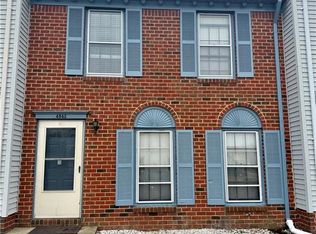 4843 Woods Edge Rd, Virginia Beach, VA 23462