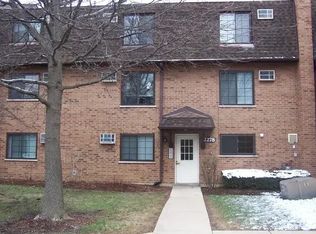 2278 Century Point Ln APT F, Glendale Heights, IL 60139