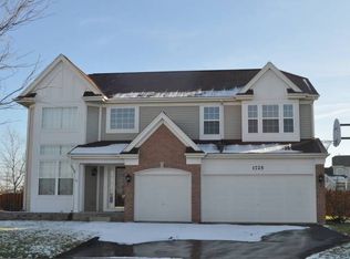 1725 Newbridge Cir, Elgin, IL 60123