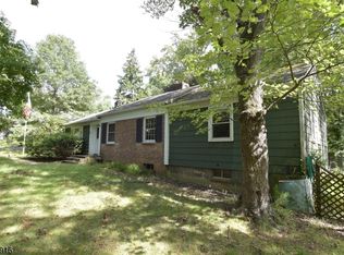 1932 Farmingdale Rd, Scotch Plains, NJ 07076