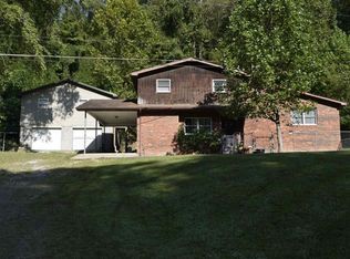 6909 Johnsons Fork Rd, Catlettsburg, KY 41129