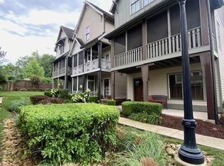 604 Centerpoint Ln, Nashville, TN 37209