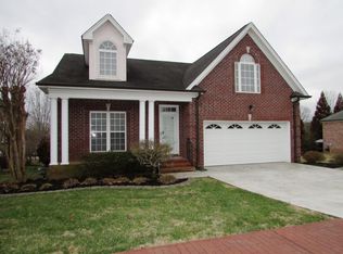 1083 Isaac Franklin Dr, Gallatin, TN 37066