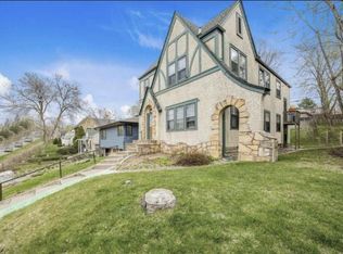 4139 17th Ave S #1, Minneapolis, MN 55407