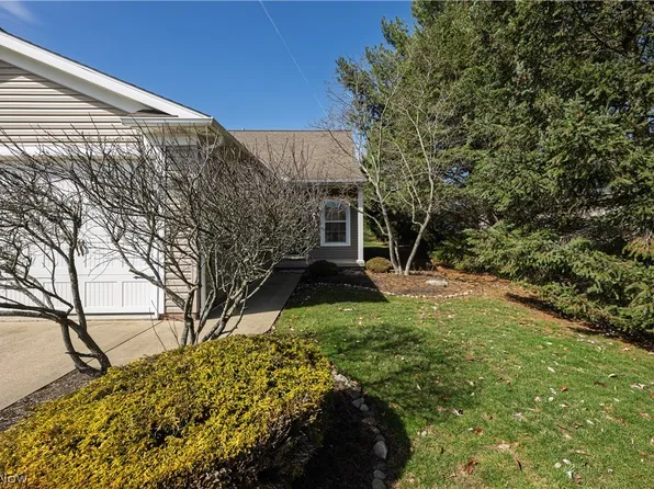 465 Wagler Ave SW, Hartville, OH 44632