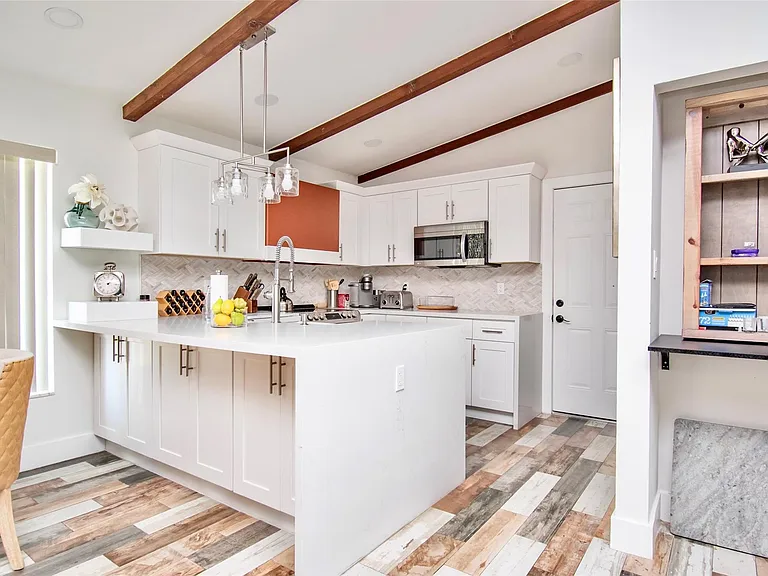 6557 Country Wood Way — Photo 4