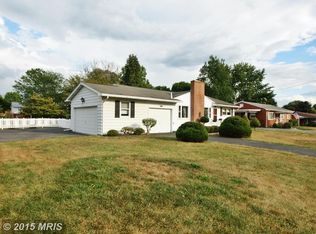 303 Barnett Ave, Waynesboro, PA 17268