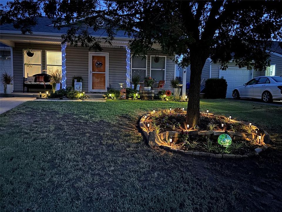 1st image of 512 Dayflower Ln