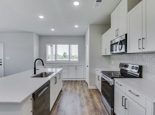 4062 Clovis St, Midlothian, TX 76065