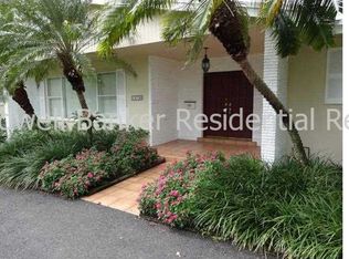 13730 SW 72nd Ave, Palmetto Bay, FL 33158