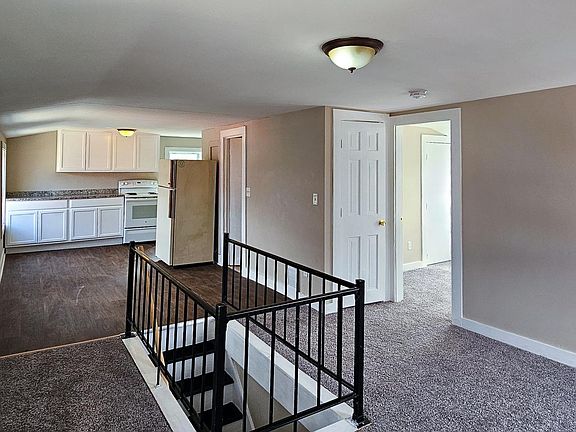 5th image of 29 Beech St APT C