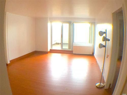 5th image of 8515 Main St APT 1R