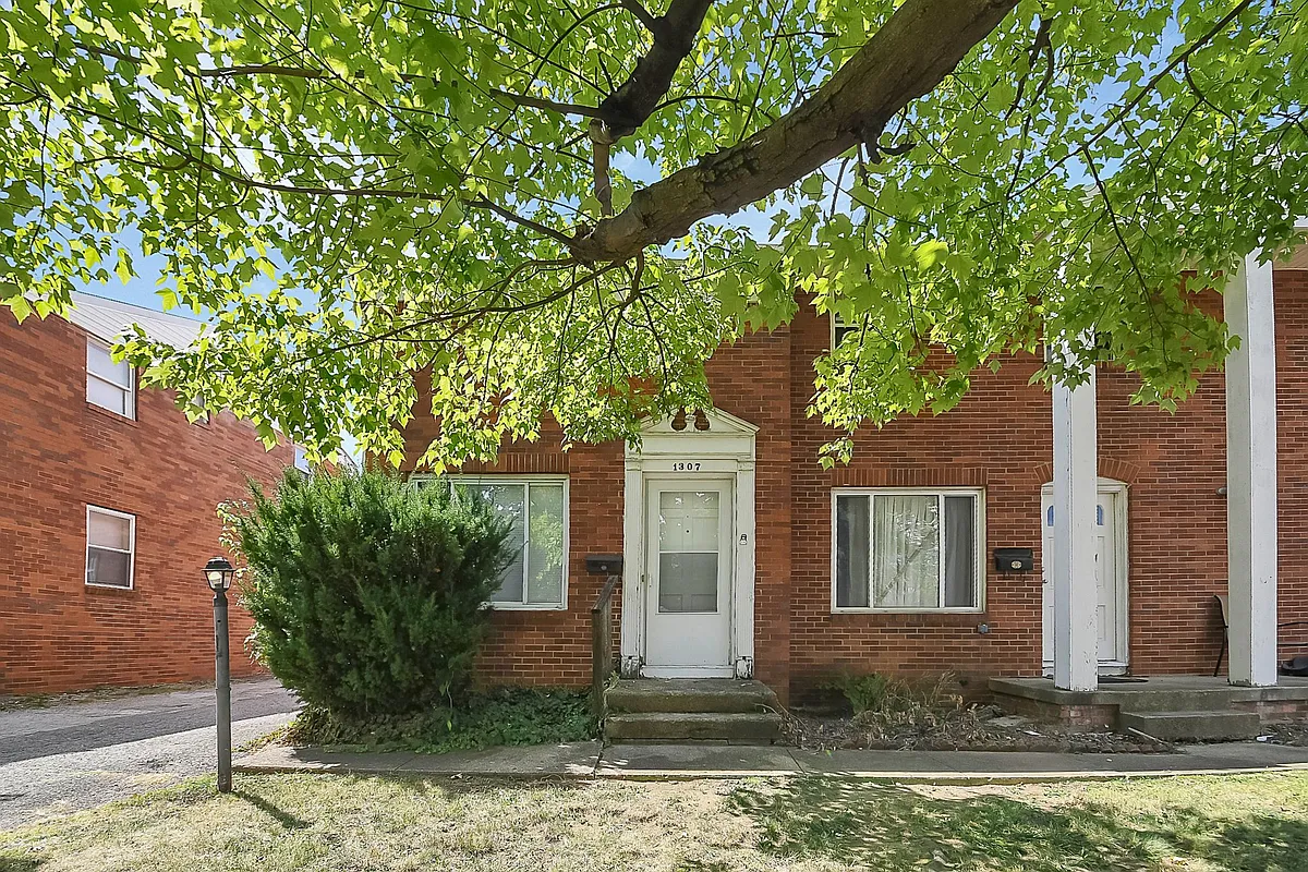 Building Photo - 1307 Barnett Rd