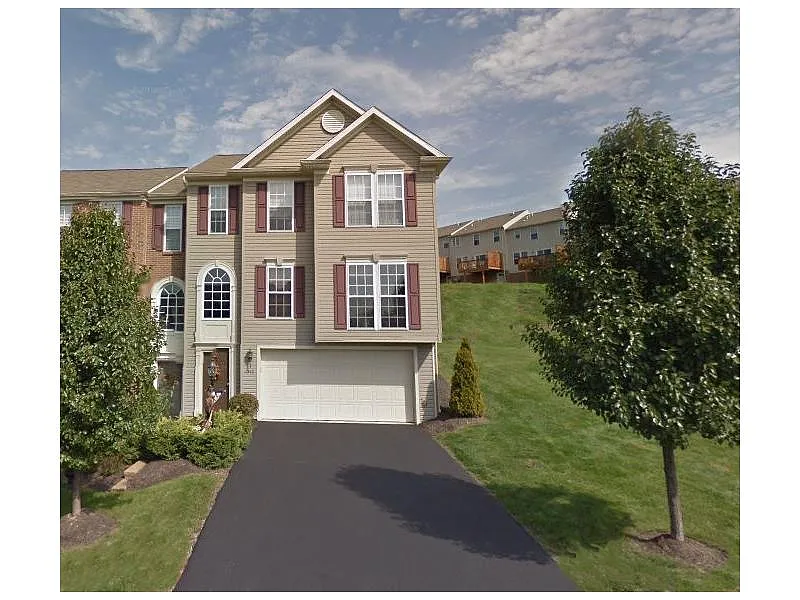 1313 Michael Dr photo 1