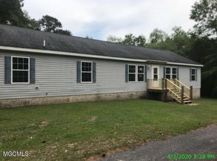 1300 Farragut Lake Rd, Gautier, MS 39553