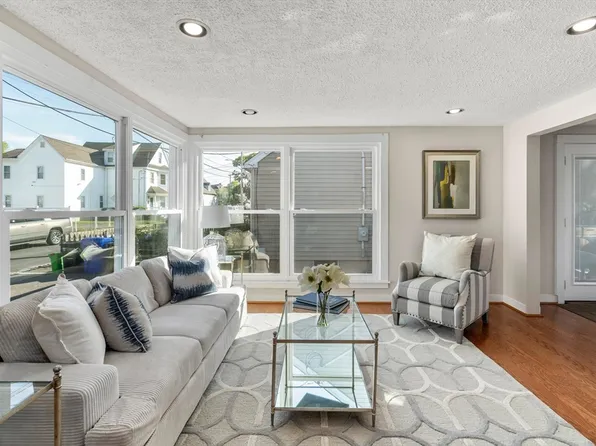 30 Halliday St, Roslindale, MA 02131