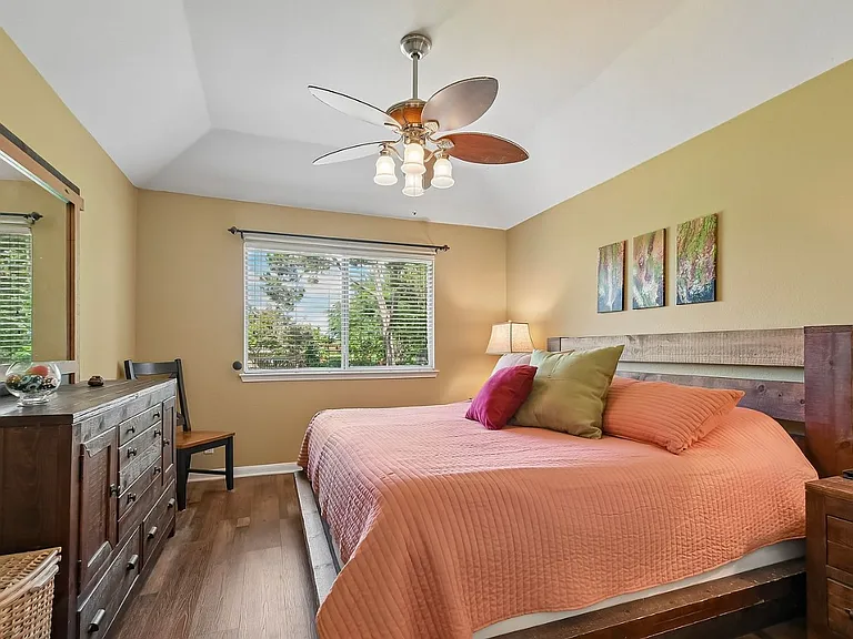916 Moon Glow Dr — Photo 22