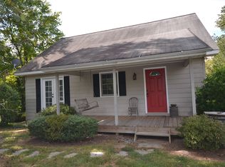 703 Hooper Creek Rd, Tryon, NC 28782