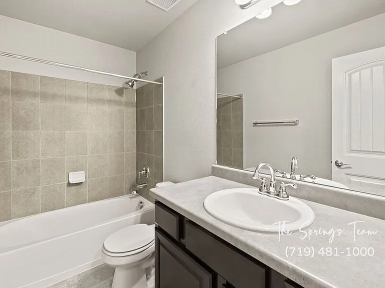 10957 Matta Dr — Photo 32